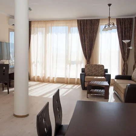 מלון Rome Palace Deluxe 4*