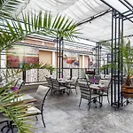Szálloda Rome Palace Deluxe