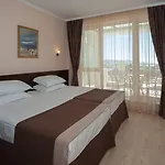 Szálloda Rome Palace Deluxe 4*