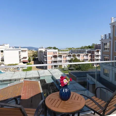 Rome Palace Deluxe 4* 阳光海滩