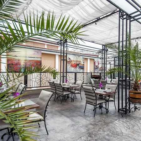 Otel Rome Palace Deluxe