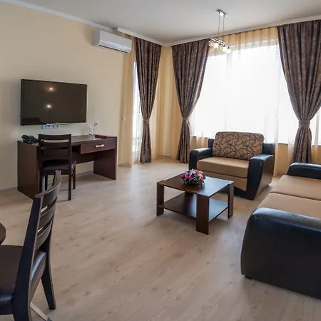 Rome Palace Deluxe Ξενοδοχείο Σάνι Μπιτς