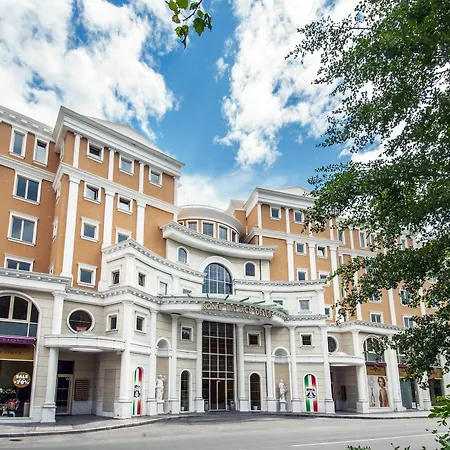 Rome Palace Deluxe 4* 阳光海滩