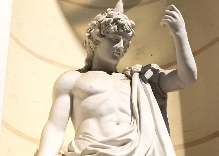 Rome Palace Deluxe Hotell 4*