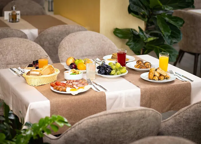 Hotell Rome Palace Deluxe 4*