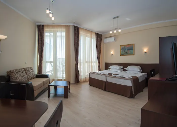 Rome Palace Deluxe Slăntjev Brjag