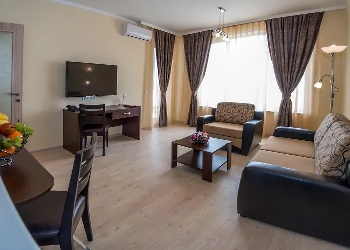 Rome Palace Deluxe Hotell Slăntjev Brjag