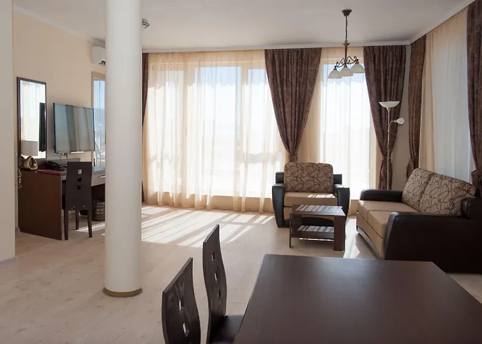 Hotel Rome Palace Deluxe 4*